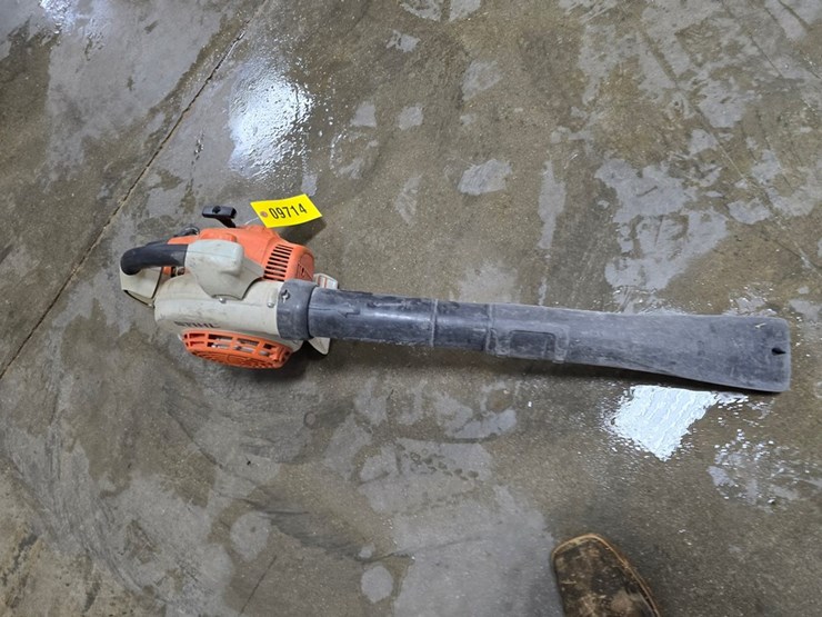 #9714-•-stihl-bg86-leaf-blower-image-7