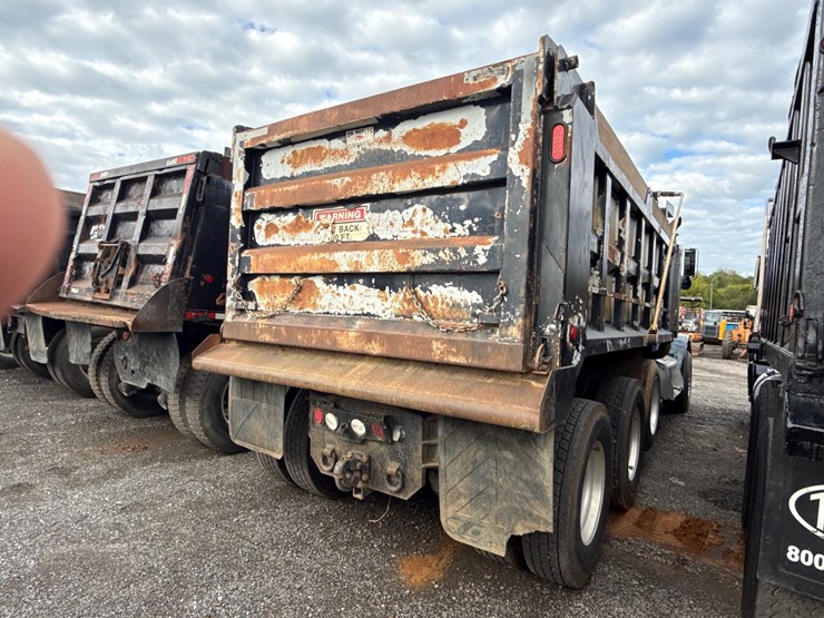 1997-peterbilt-378-image-8