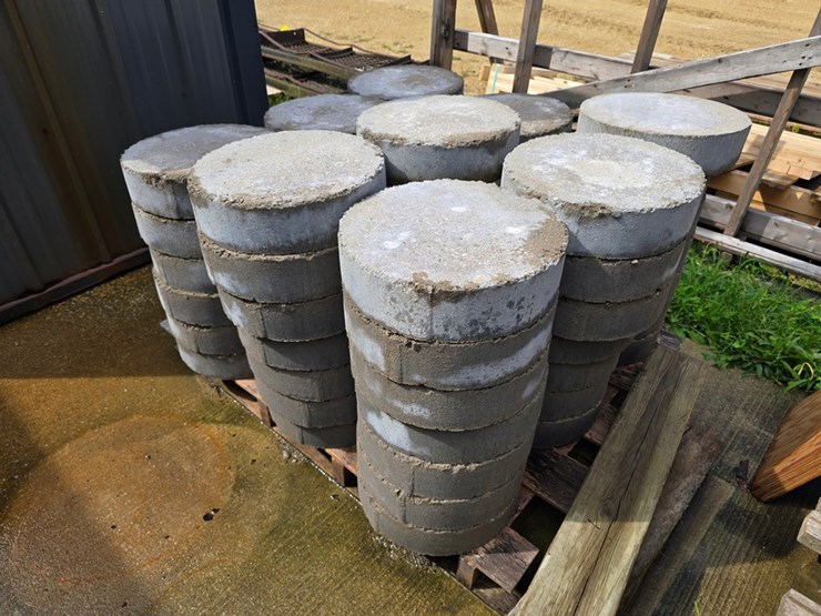 #9755-•-14"x4"-post-footings-image-3