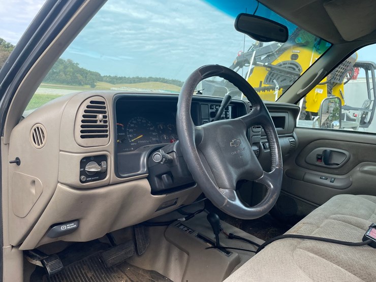 1997-chevrolet-3500-image-30