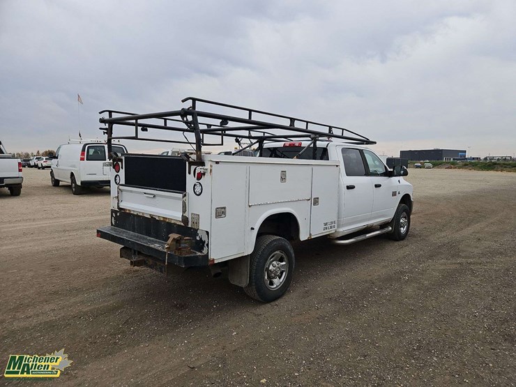 dodge-3500-image-4