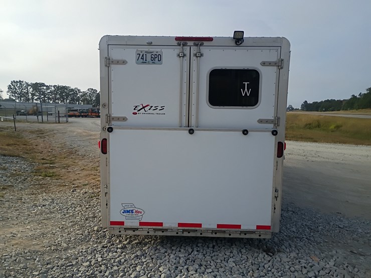 2012-custom-trailer-image-6