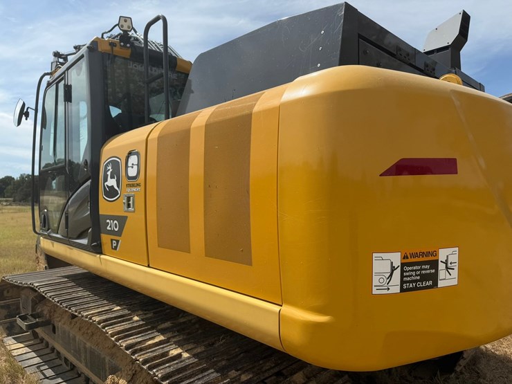 2024-deere-210g-lc-image-6