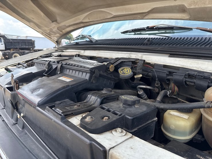 2003-ford-e550-image-18