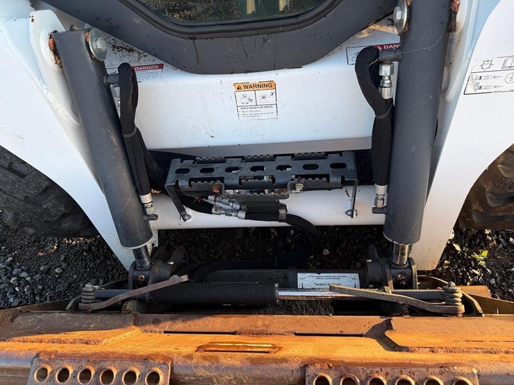 2018-bobcat-s550-image-10
