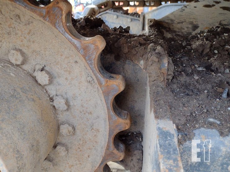 2018-deere-85g-image-28
