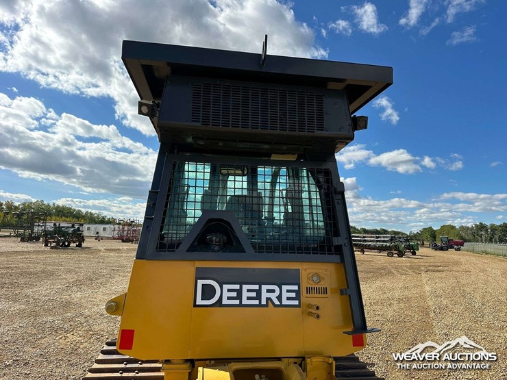 john-deere-8-image-50