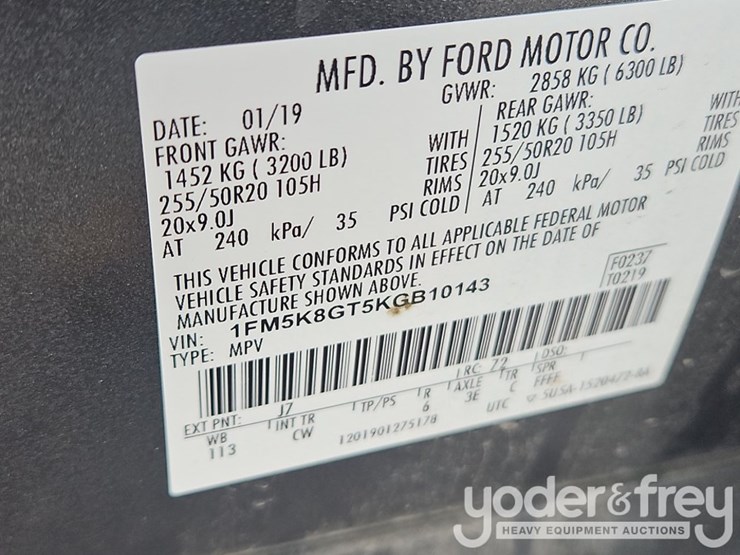 2019-ford-explorer-image-47