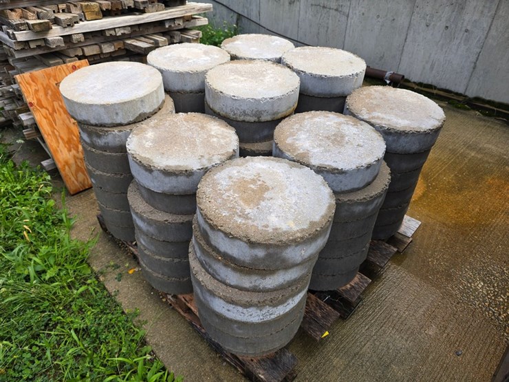 #9755-•-14"x4"-post-footings-image-1