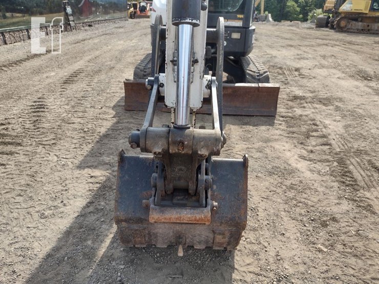 2012-bobcat-e35-image-24