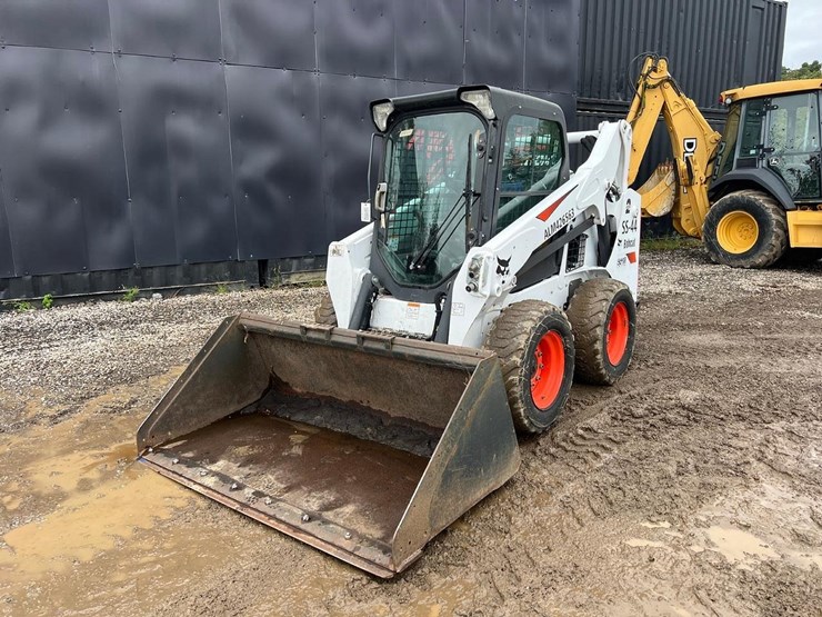 2018-bobcat-s570-image-2