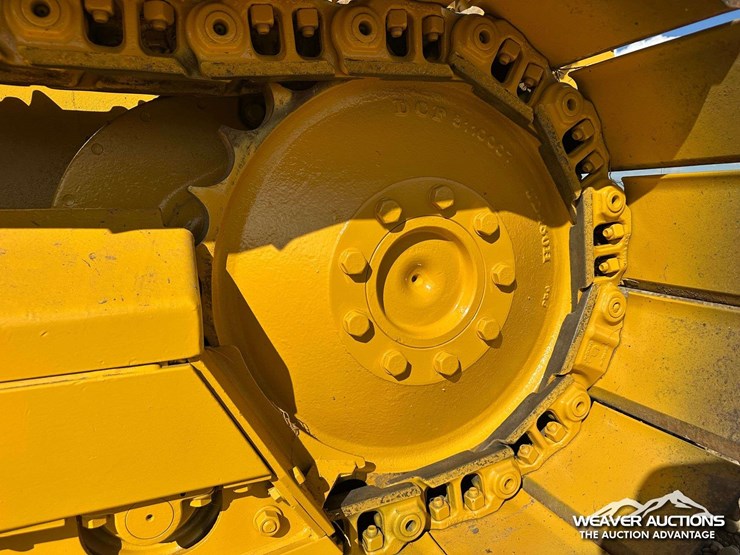 john-deere-8-image-11