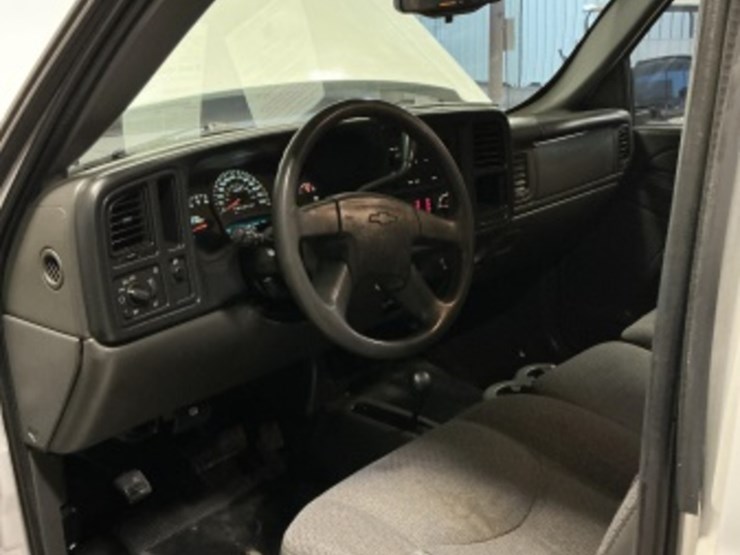 2007-chevrolet-silverado-1500-image-23