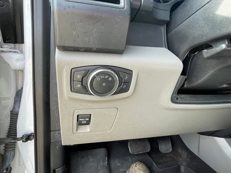 2020-ford-f150-image-65