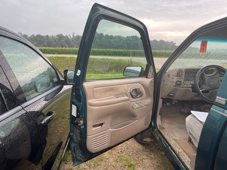 1996-chevrolet-3500-image-22