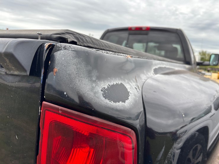 2004-dodge-3500-image-19