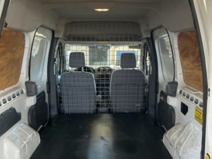 2013-ford-transit-connect-image-10