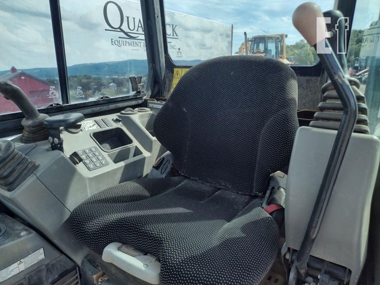 2019-bobcat-e35-image-11