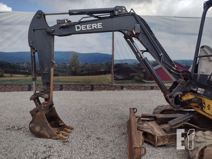 2015-deere-35g-image-20