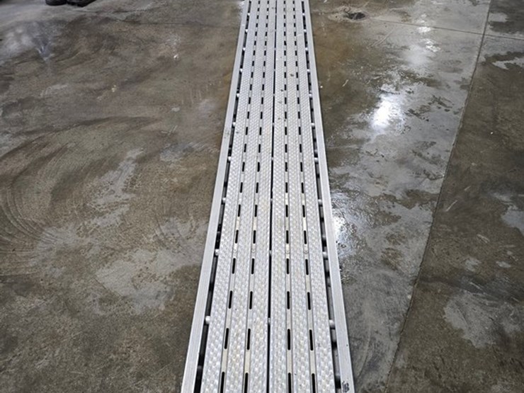#9729-•-20"x20'-aluminum-walk-plank-image-2