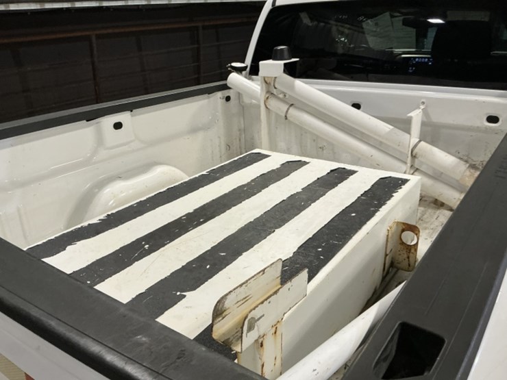2018-chevrolet-silverado-1500-image-9