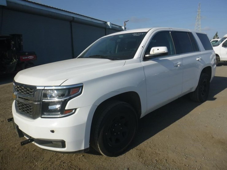 2020-chevrolet-tahoe-image-1