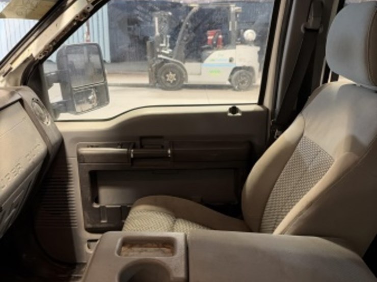 2013-ford-f250-image-24