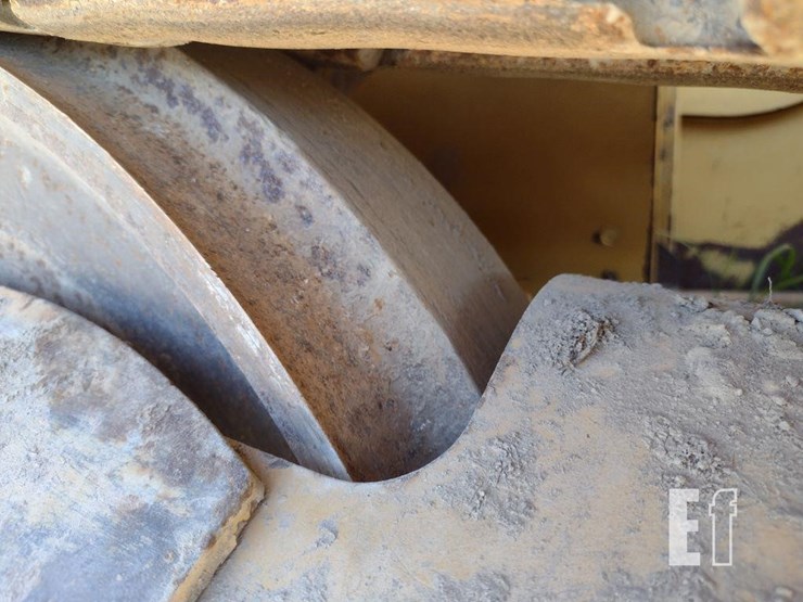 2018-caterpillar-d5k2-xl-image-17
