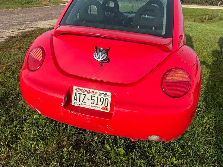 #1307-•-2001-volkswagon-beetle-(has-wi-title)-image-21
