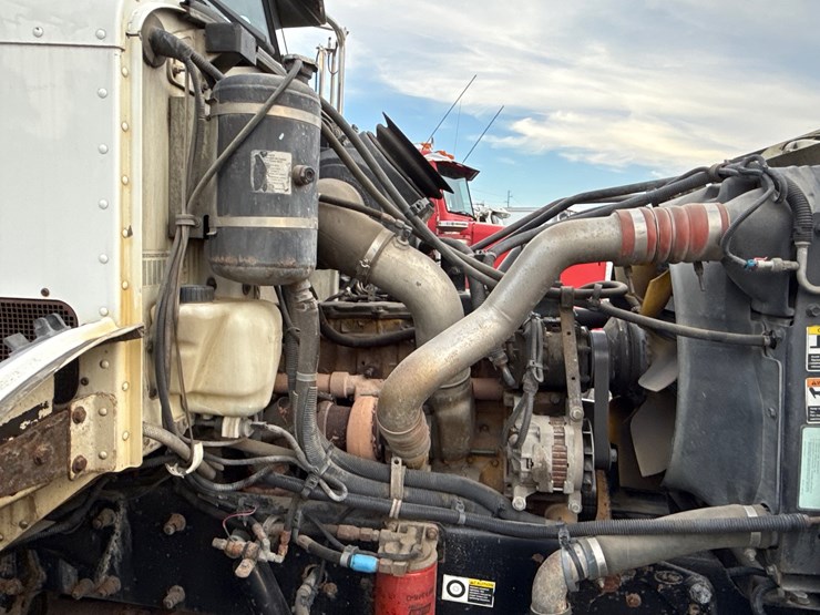 2007-peterbilt-340-image-20