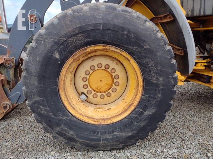 2006-deere-444j-image-16