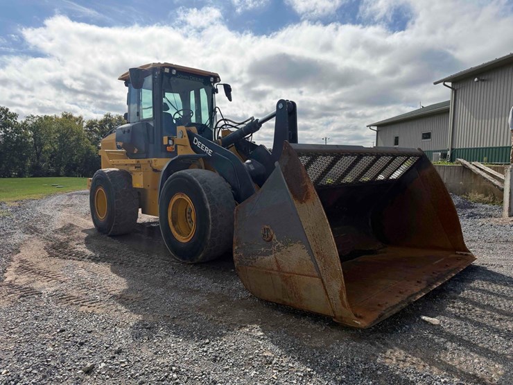 2022-deere-544-p-tier-image-6