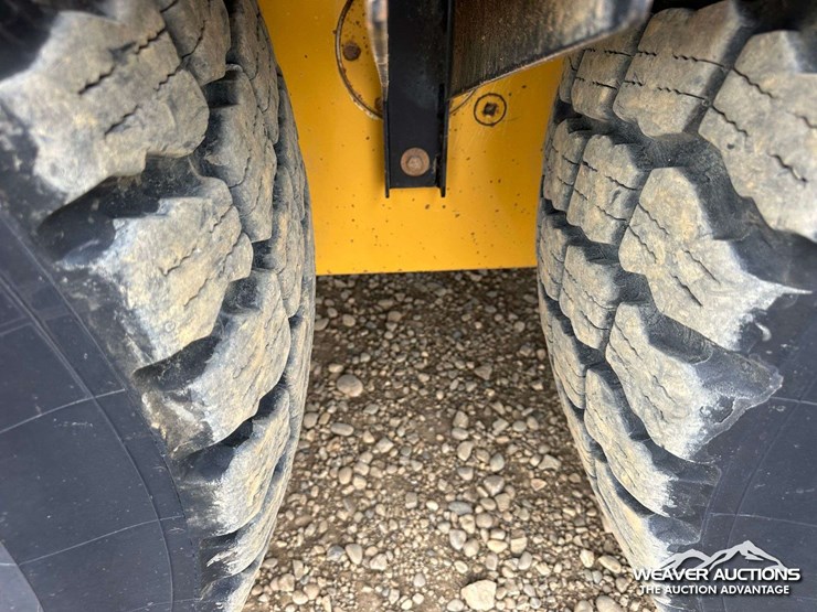 john-deere-872-image-61