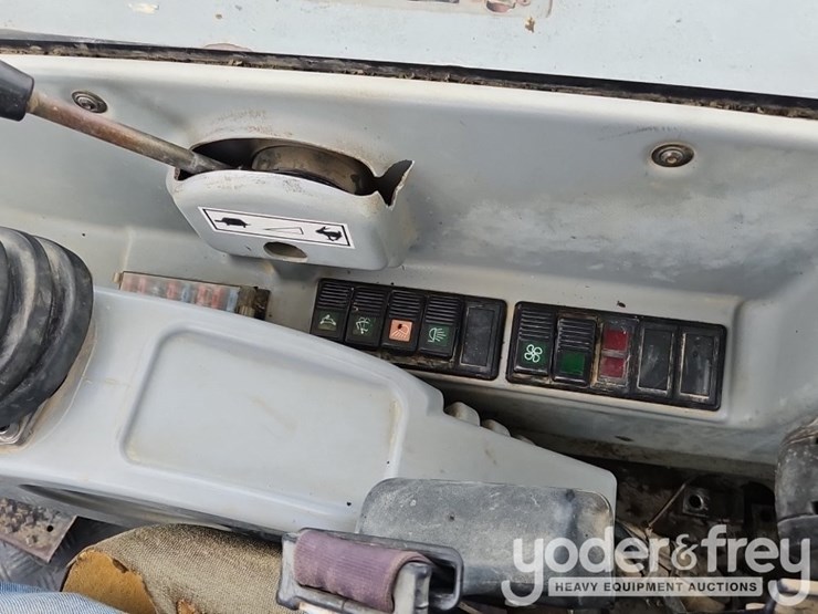 2008-neuson-8003-image-37