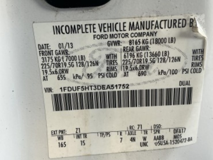 2013-ford-f550-image-16