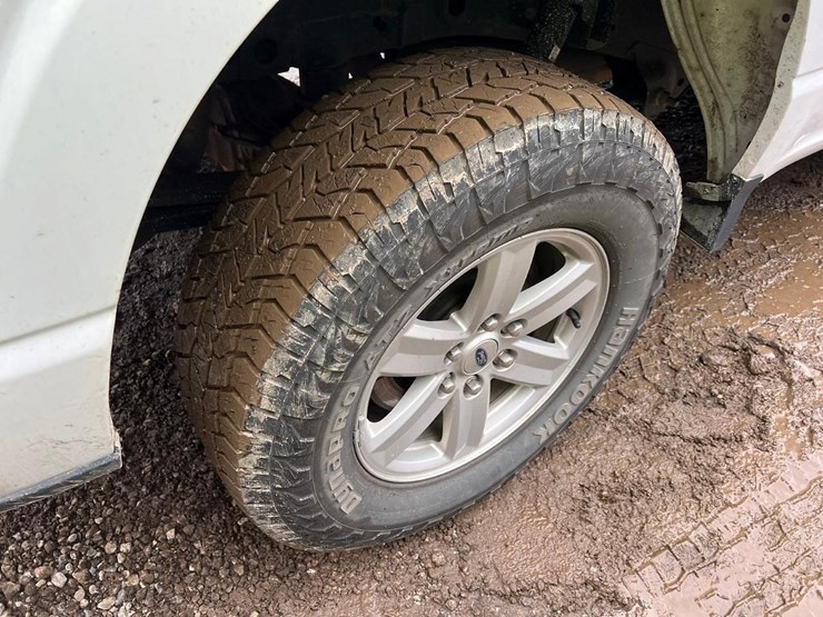2022-ford-f150-image-13