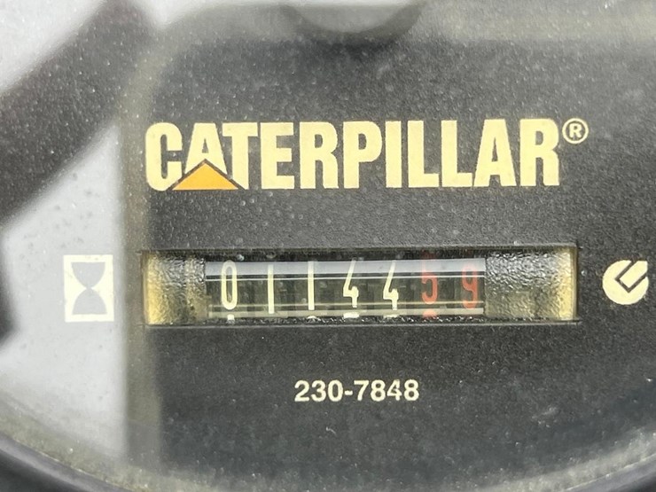 2010-caterpillar-cb34xw-image-18