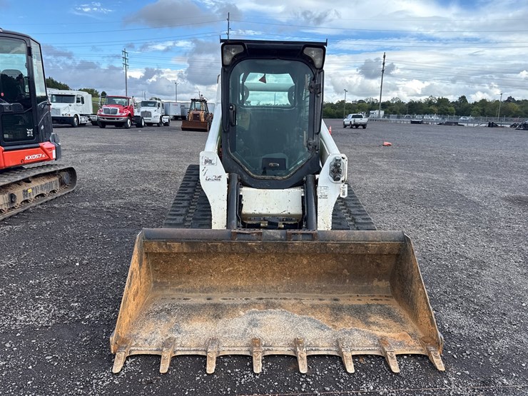2020-bobcat-t770-image-2
