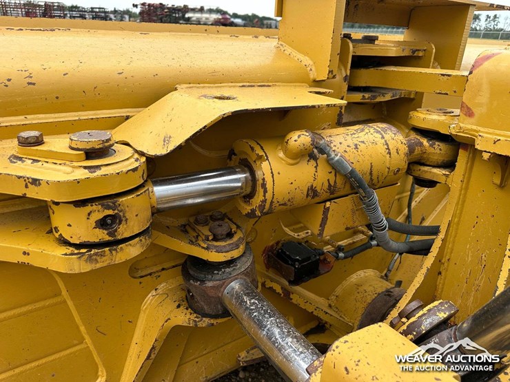 2018-caterpillar-d6t-lgp-image-60