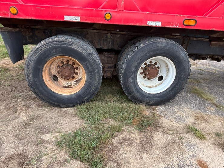 #1201-•-1999-sterling-silage-truck-(has-wi-title)-image-79