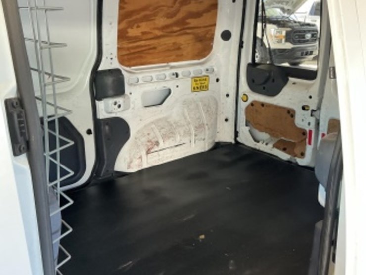 2013-ford-transit-connect-image-11