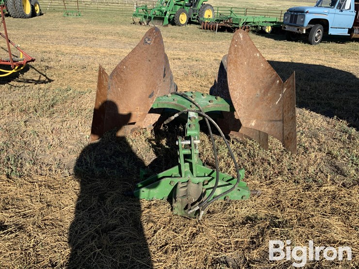 john-deere-3-pt-rotating-plow-image-2