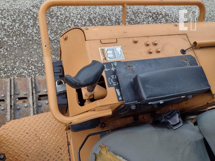 2006-case-550h-lt-image-8