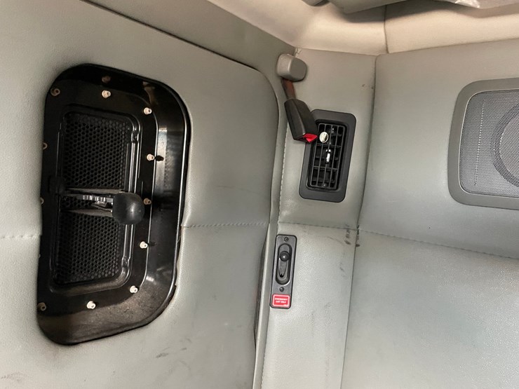2017-kenworth-t680-image-69