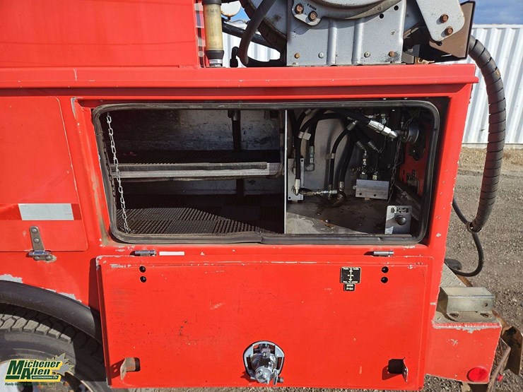2011-ford-f550-image-32