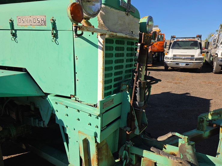 #3410-•-1974-oshkosh-p2025-1e1-plow-truck-image-14