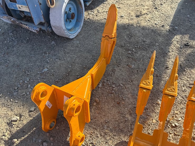 #53-•-giyi-cat305-excavator-ripper-inv#55147-image-4