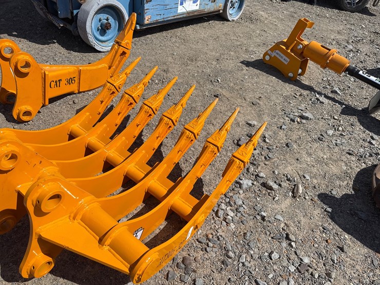 #52-•-giyi-cat-305-32"-excavator-rake-w/-teeth-inv#55145-image-6