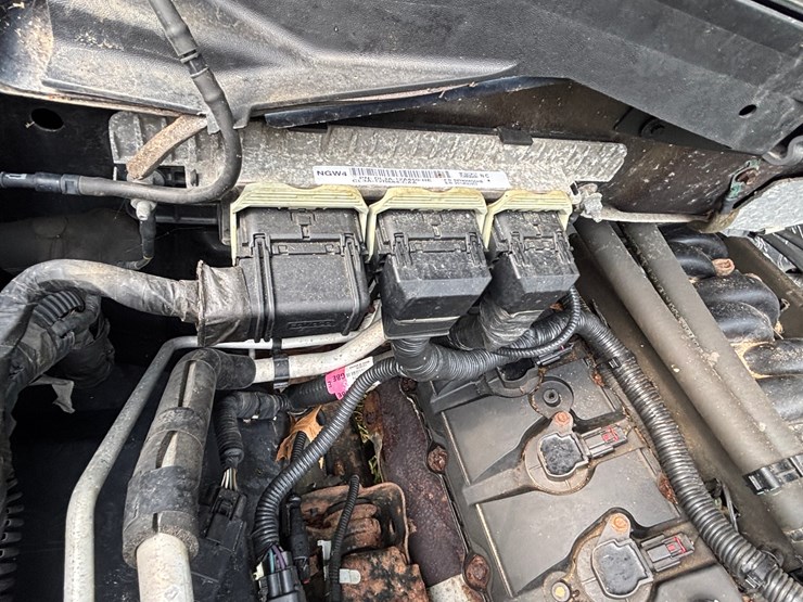2013-ford-f150-xlt-image-40