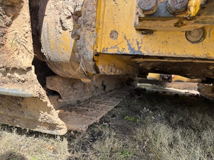 caterpillar-d6k-lgp-image-51